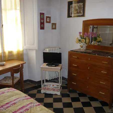 Rinascente * بيزا